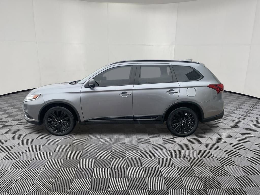 Used 2020 Mitsubishi Outlander LE AWD/4WD image 3