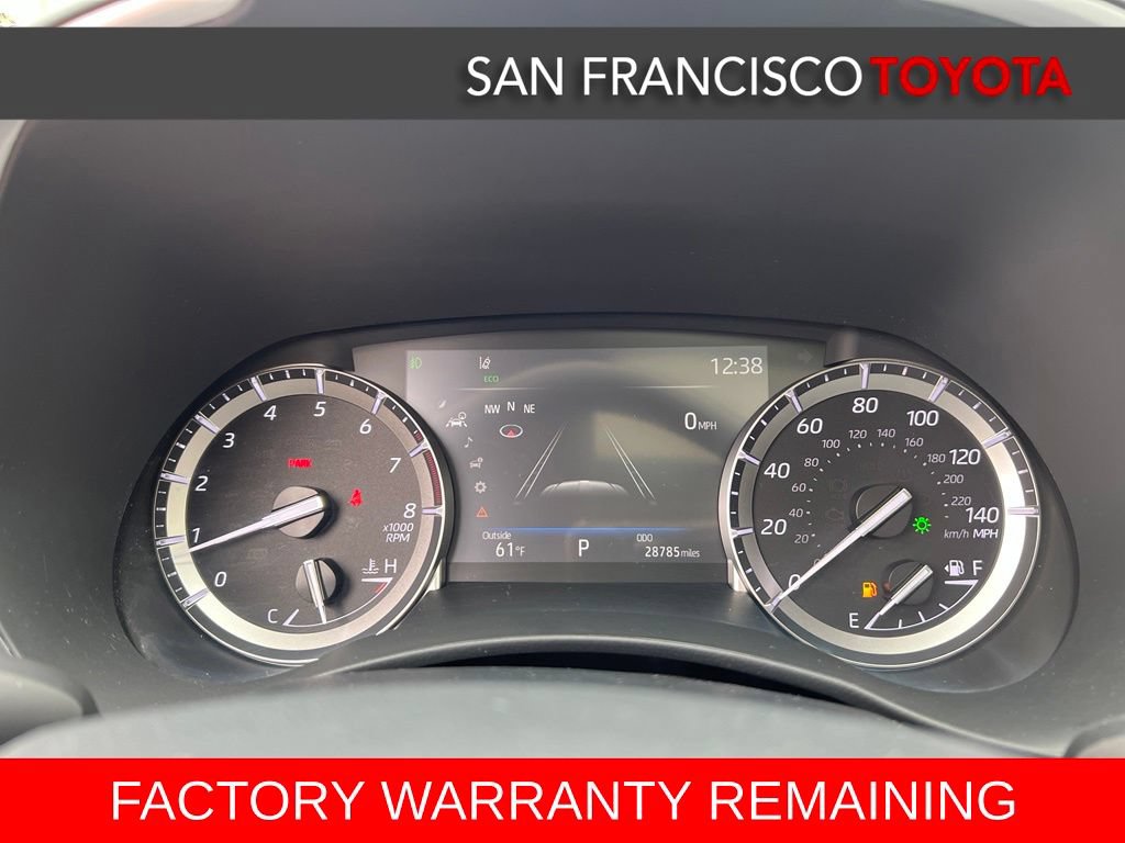 Used 2022 Toyota Highlander XLE AWD/4WD image 34