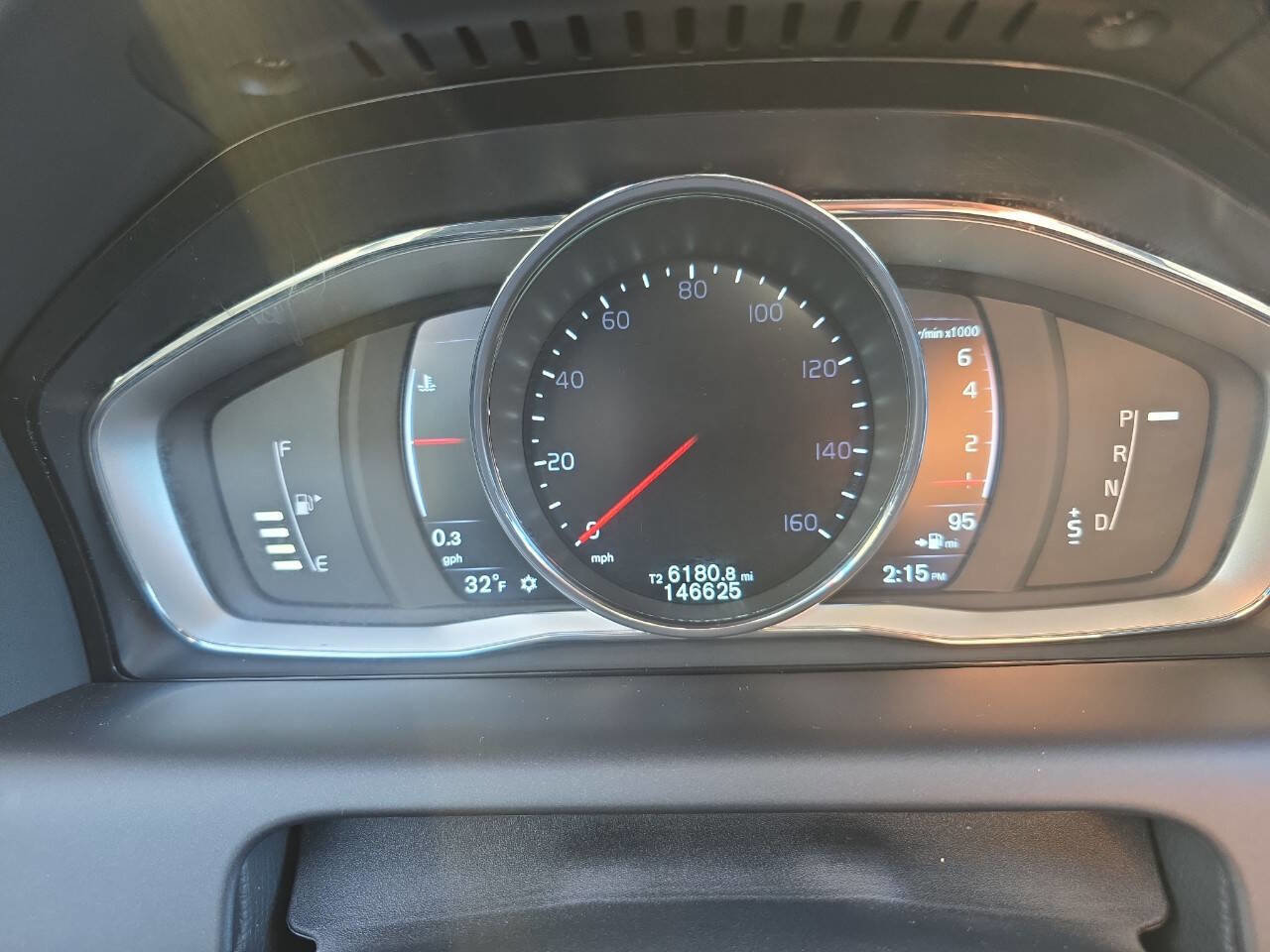 Used 2016 Volvo XC60 T6 w/ Protection Package image 16