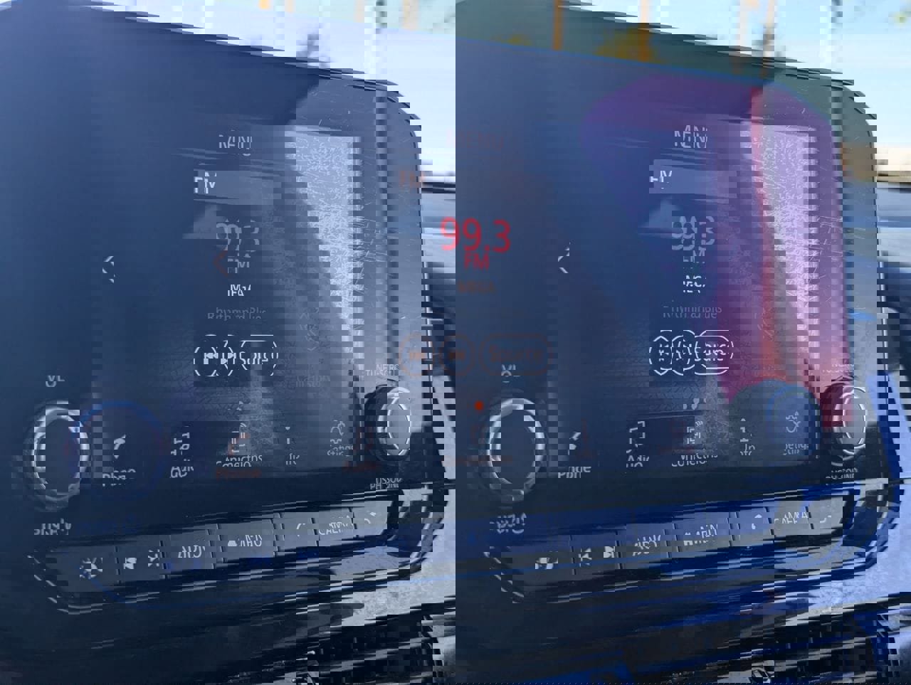 Certified 2024 Nissan Pathfinder SV image 23