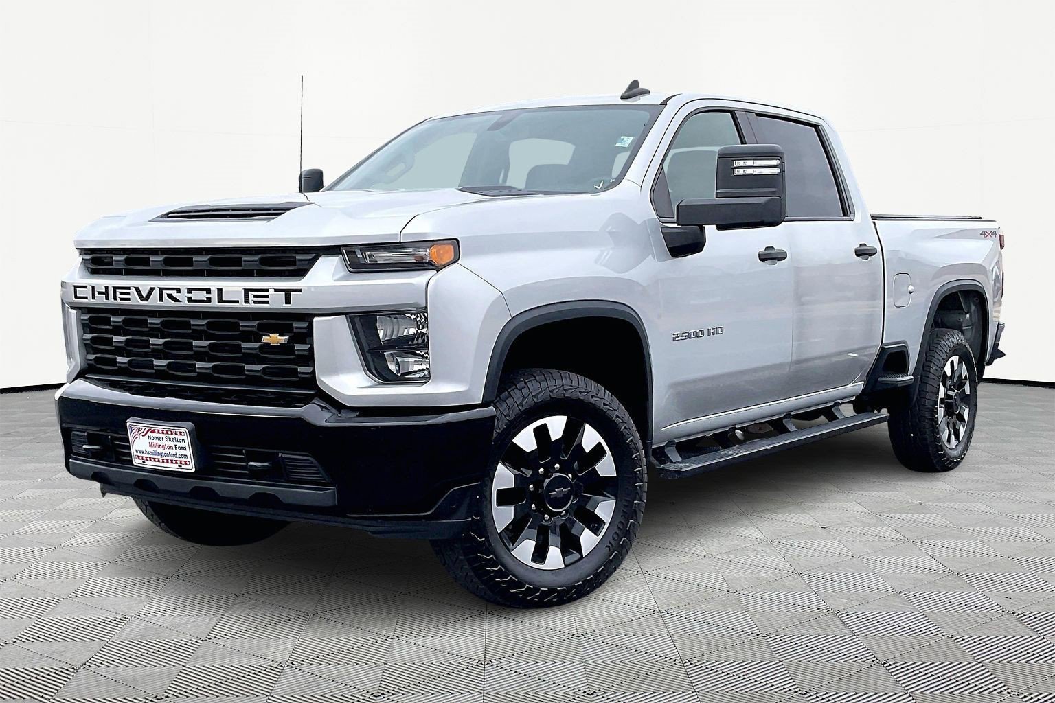 Used 2020 Chevrolet Silverado 2500 Custom w/ Custom Value Package image 2