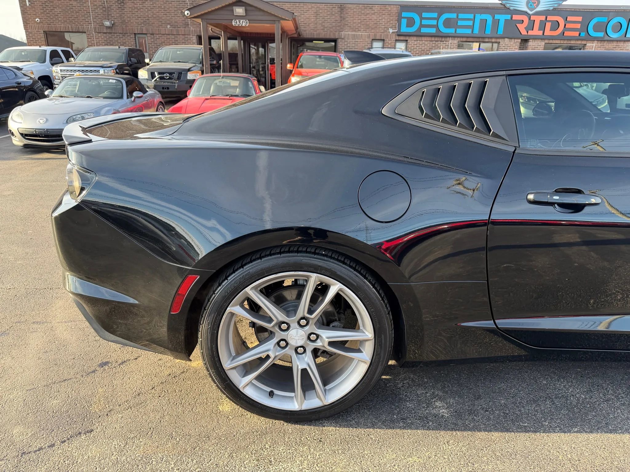 Used 2021 Chevrolet Camaro LT w/ RS Package image 41