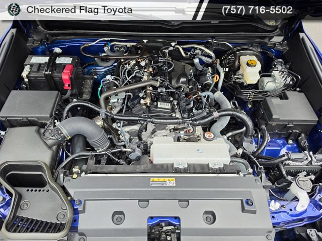 Used 2025 Toyota Tacoma SR5 AWD/4WD image 13