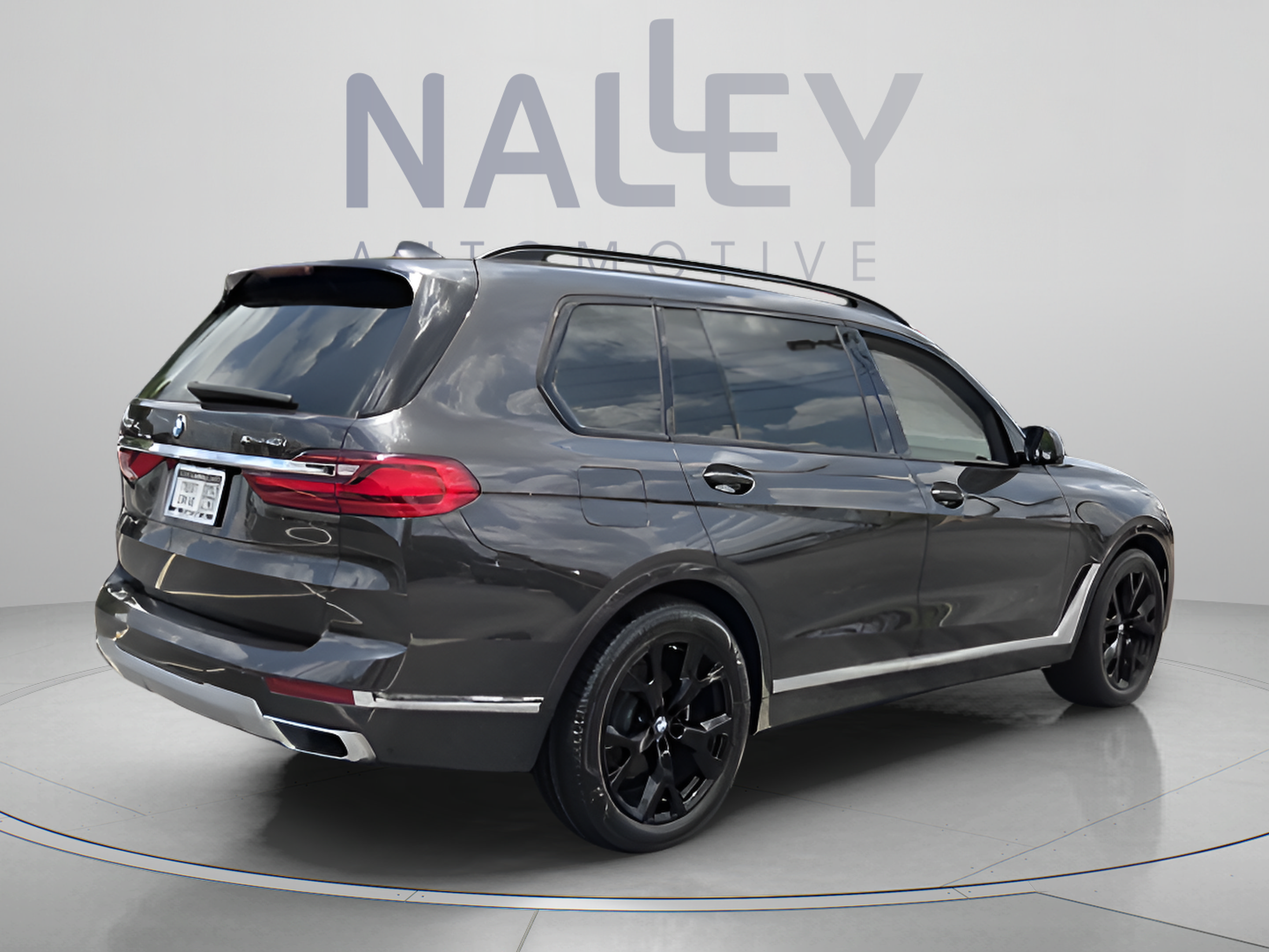 Used 2021 BMW X7 xDrive40i w/ Premium Package AWD/4WD image 5