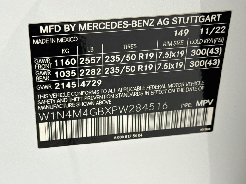 Used 2023 Mercedes-Benz GLB 250 image 33