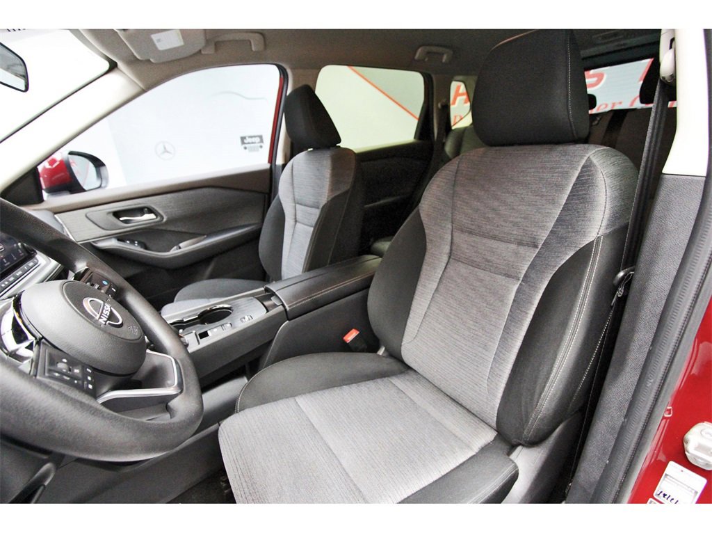 Used 2023 Nissan Rogue SV image 27