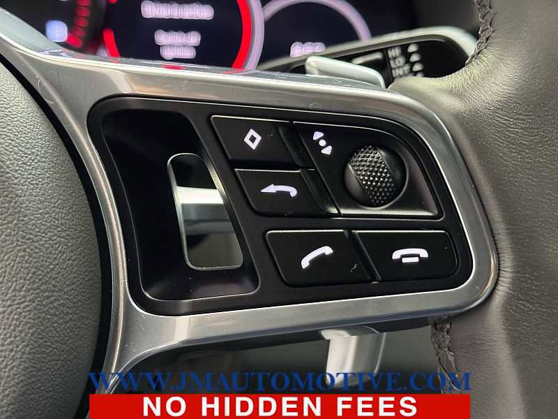 Used 2023 Porsche Cayenne Platinum Edition image 40