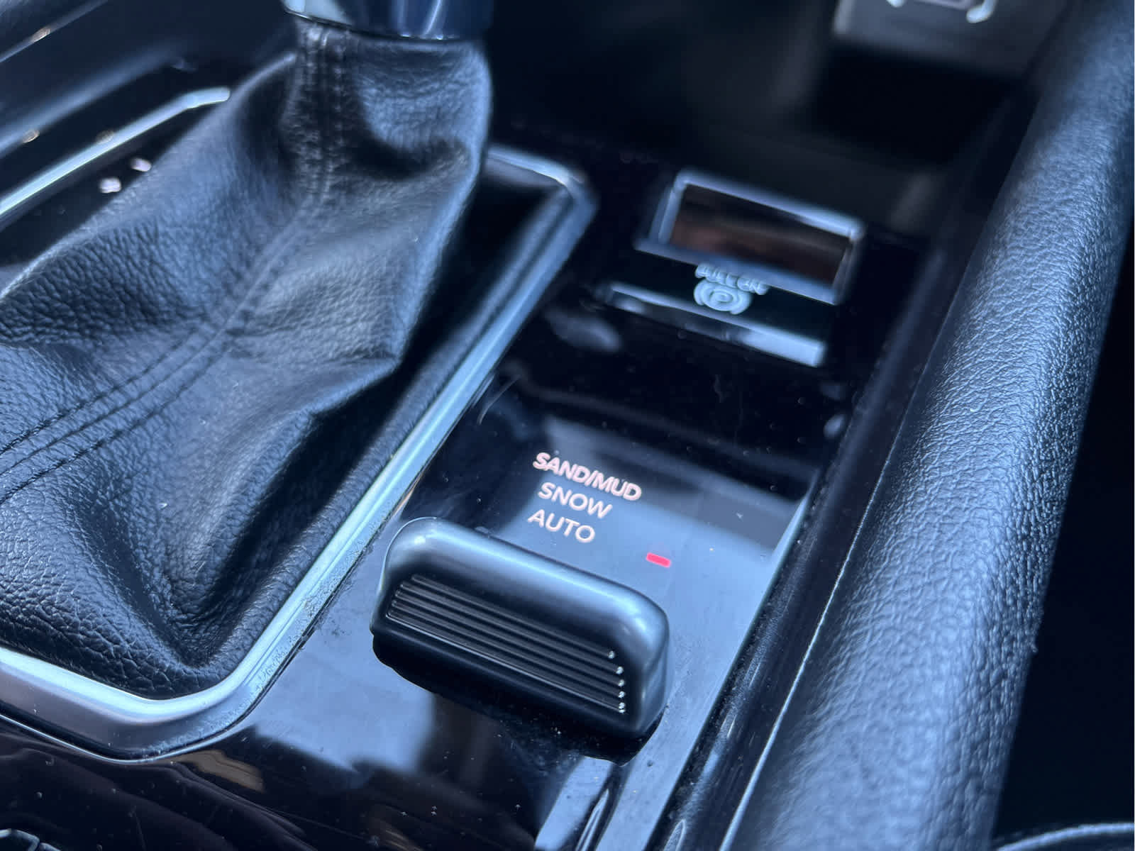 Used 2024 Jeep Compass Latitude image 38