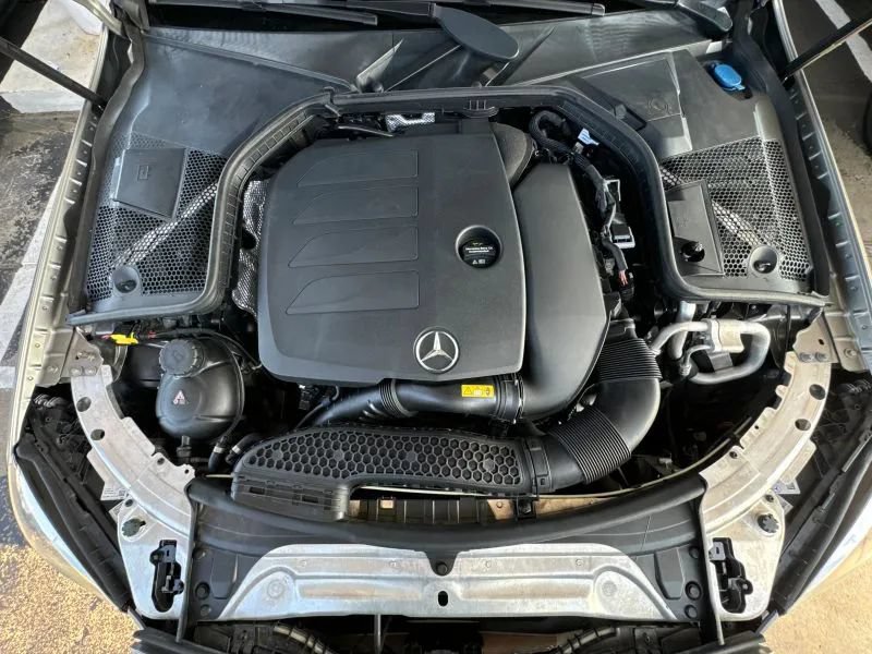 Used 2019 Mercedes-Benz C 300 4MATIC Sedan image 13
