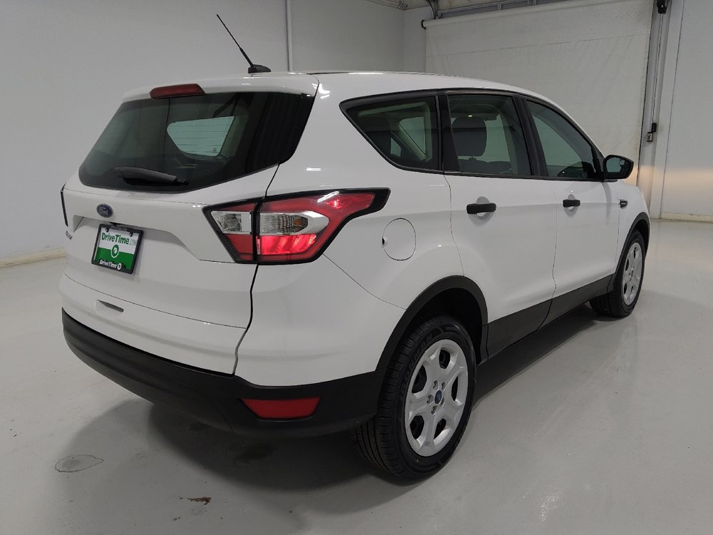 Used 2017 Ford Escape S FWD image 9
