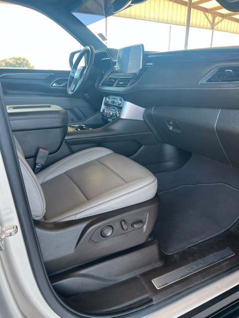 Used 2023 GMC Yukon SLT w/ SLT Premium Package AWD/4WD image 14