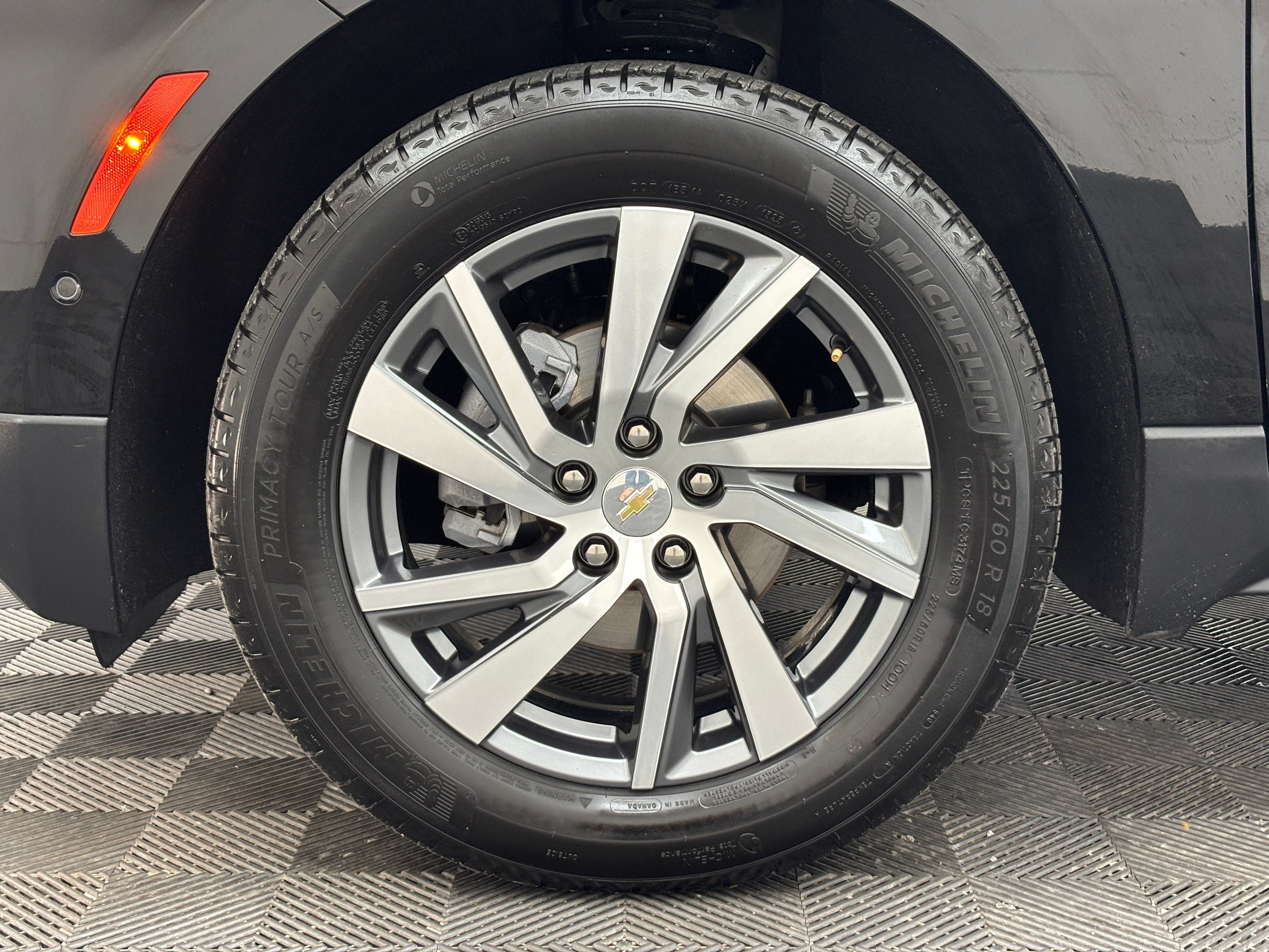 Used 2024 Chevrolet Equinox Premier AWD/4WD image 14