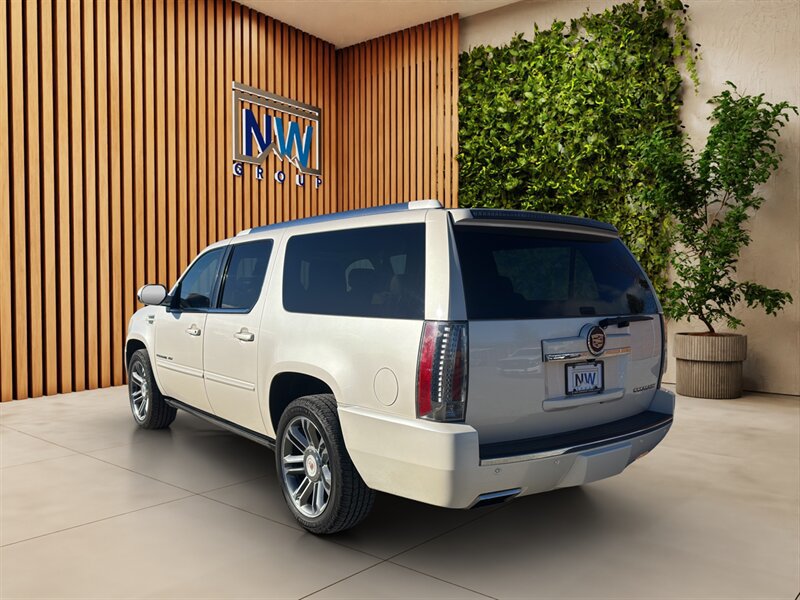 Used 2014 Cadillac Escalade ESV Premium AWD/4WD image 45