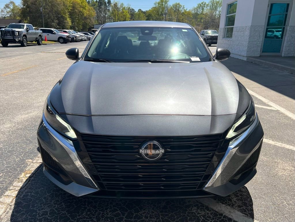 Used 2024 Nissan Altima 2.5 SV image 6