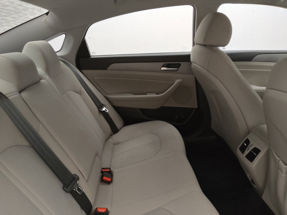 Used 2019 Hyundai Sonata SEL w/ Tech Package 02 FWD image 19