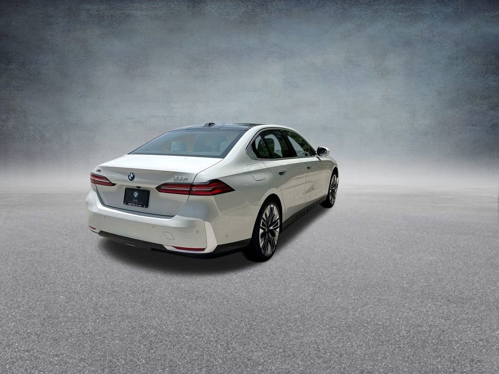 Used 2026 BMW 530i xDrive w/ Premium Package image 9