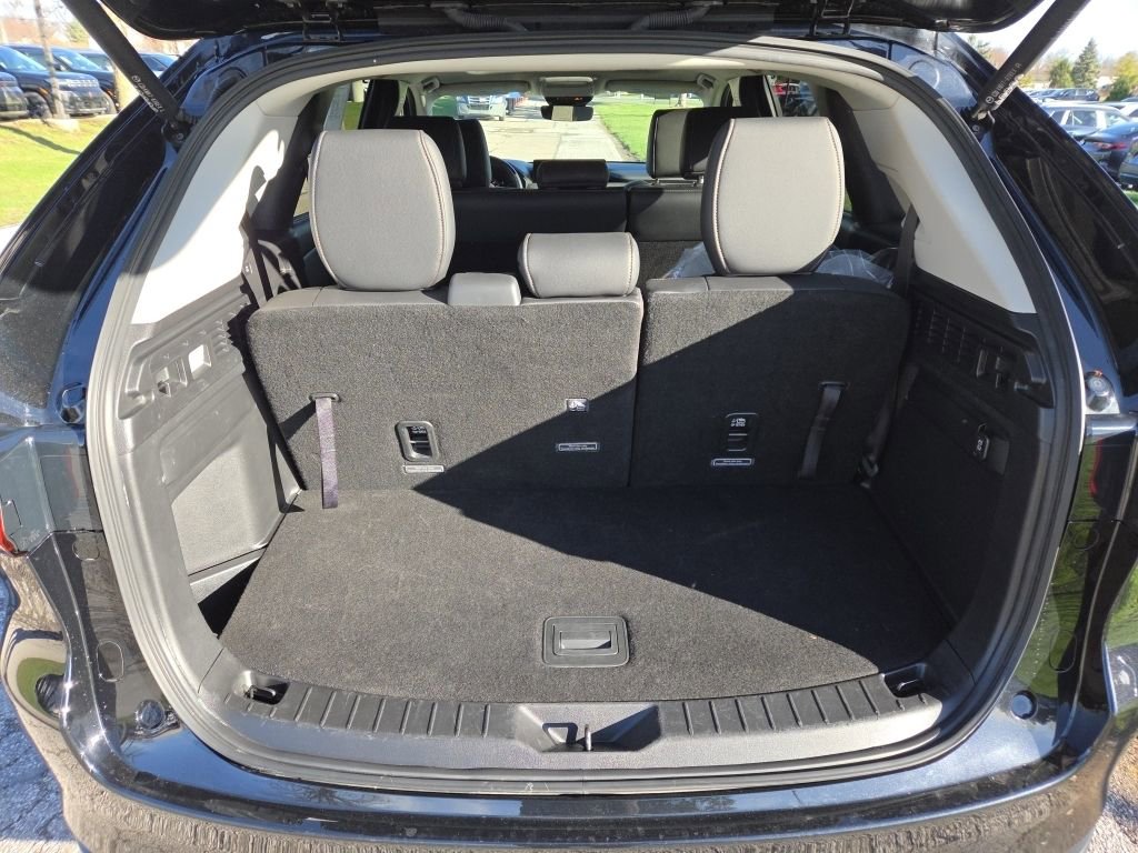 Certified 2025 MAZDA CX-90 3.3 Turbo w/ Preferred Package image 18