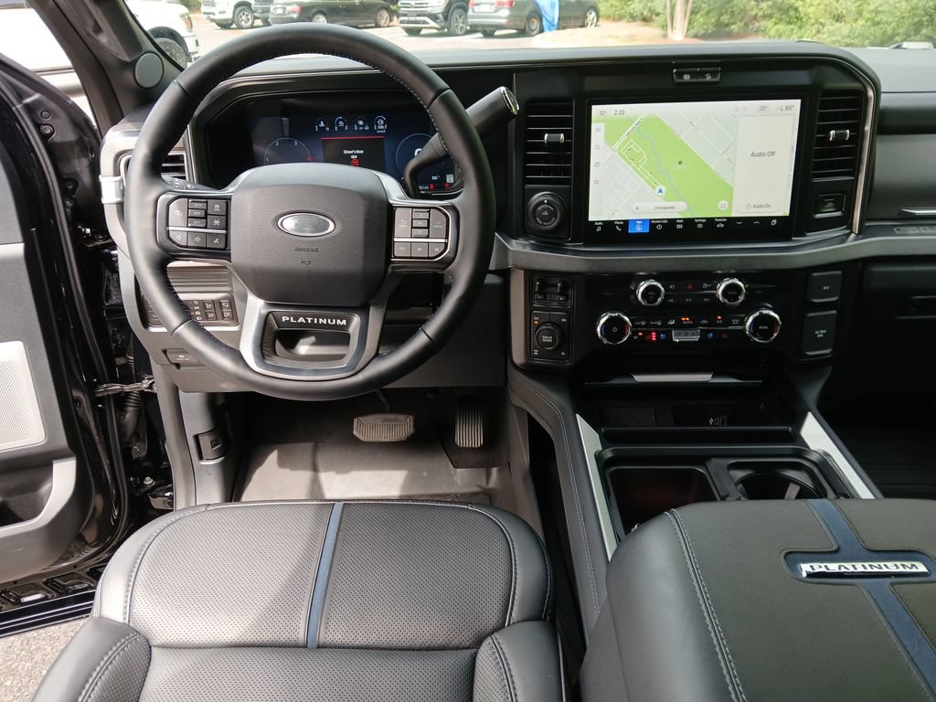 Used 2025 Ford F350 Platinum AWD/4WD image 28