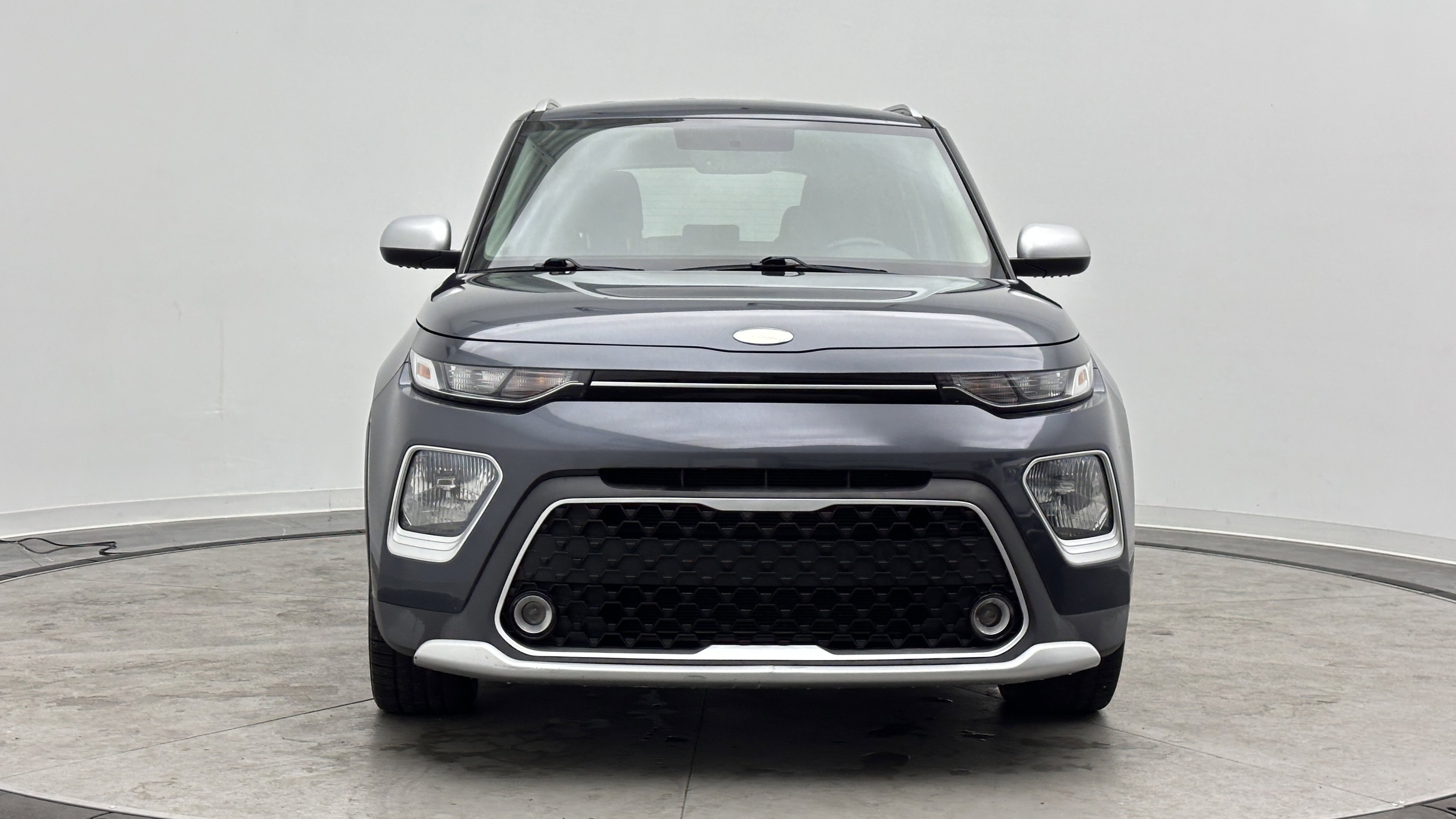 Used 2020 Kia Soul X-Line FWD image 2
