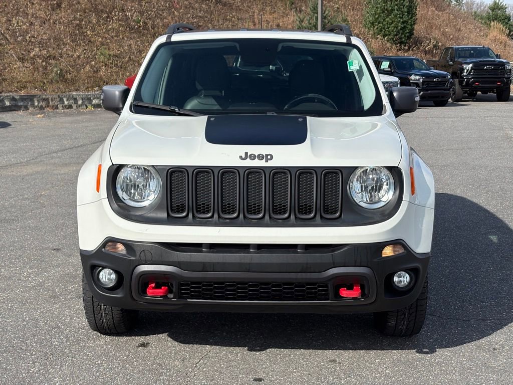 Used 2016 Jeep Renegade Trailhawk w/ Premium Trailhawk Package image 14