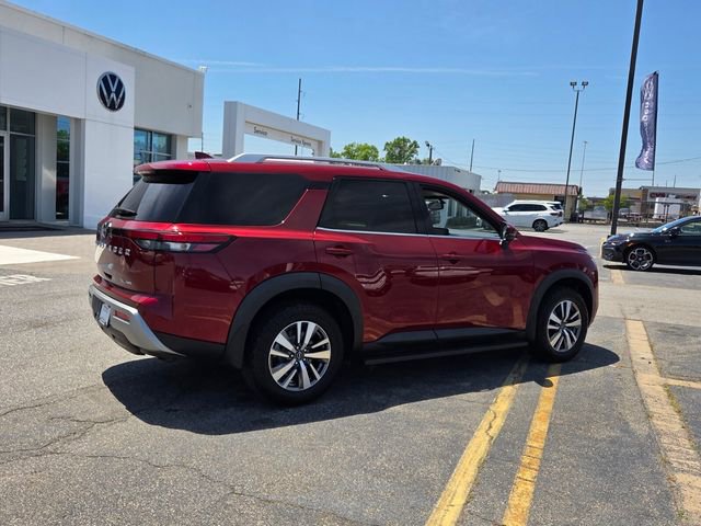 Used 2022 Nissan Pathfinder SL AWD/4WD image 15