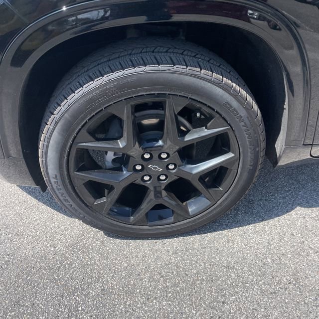Used 2024 Chevrolet Traverse RS w/ LPO, Floor Liner Package AWD/4WD image 9
