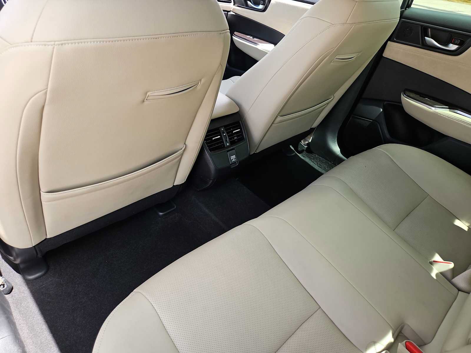 Used 2018 Honda Clarity Touring image 18
