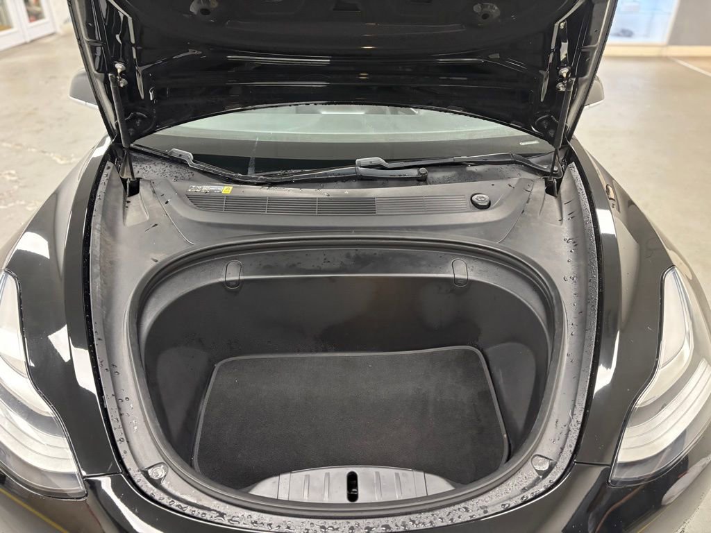 Used 2018 Tesla Model 3 Long Range image 18