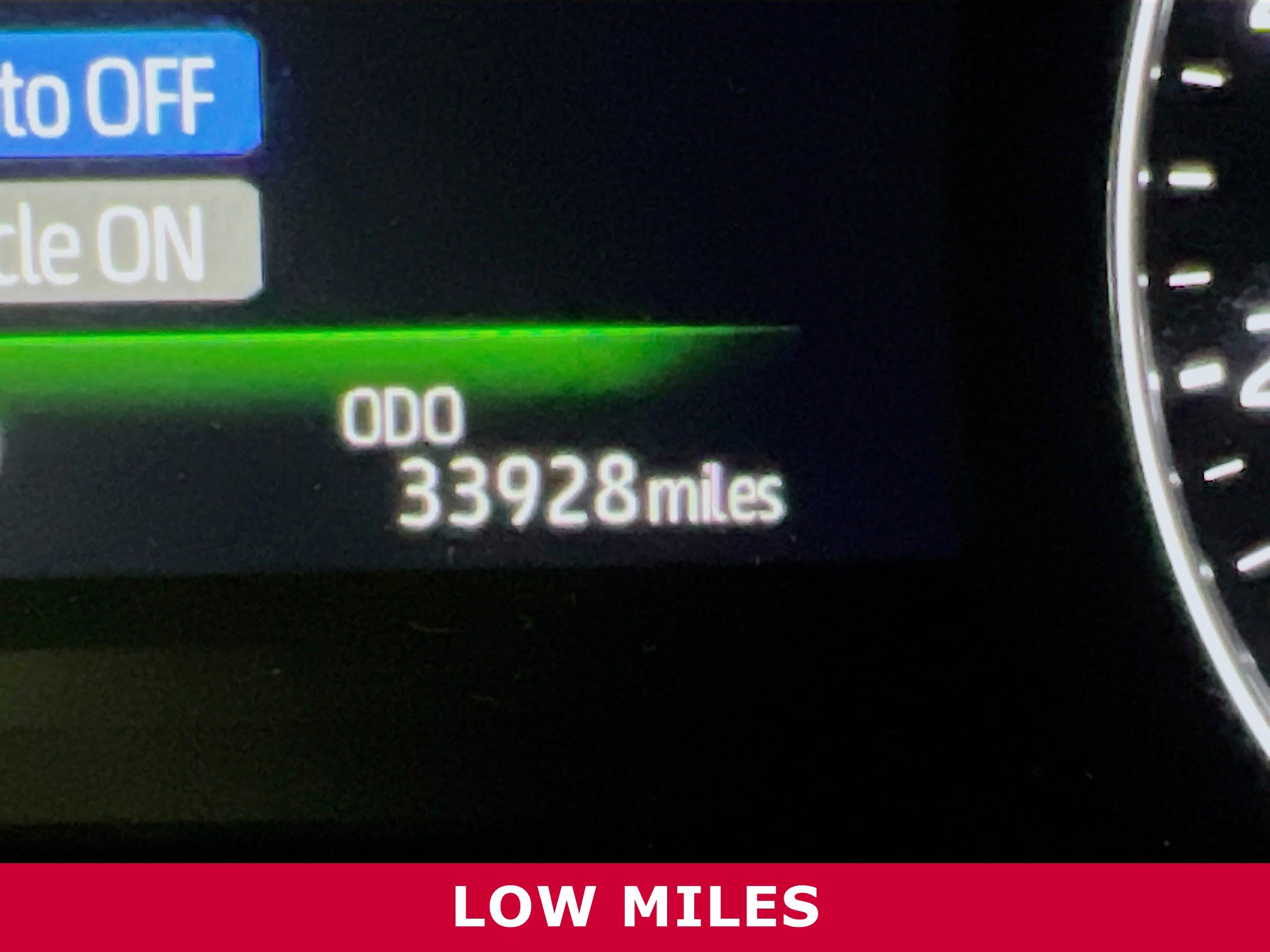 Used 2023 Toyota Sienna Limited image 18