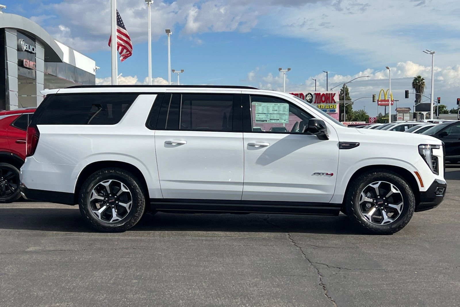 New 2026 GMC Yukon XL AT4 w/ AT4 Premium Plus Package image 4