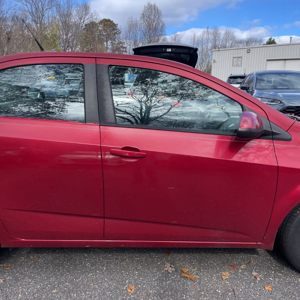 Used 2012 Chevrolet Sonic LS image 7