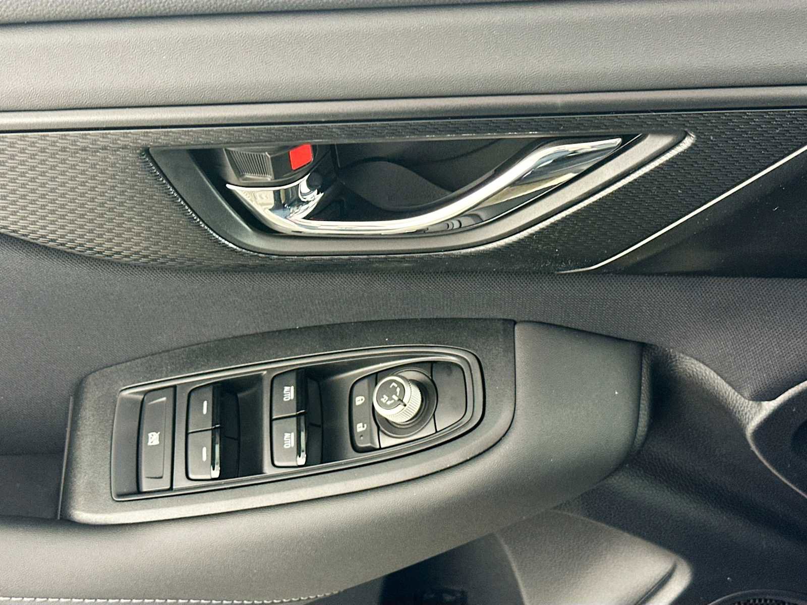 Certified 2025 Subaru Outback Premium w/ Popular Package #1A image 17