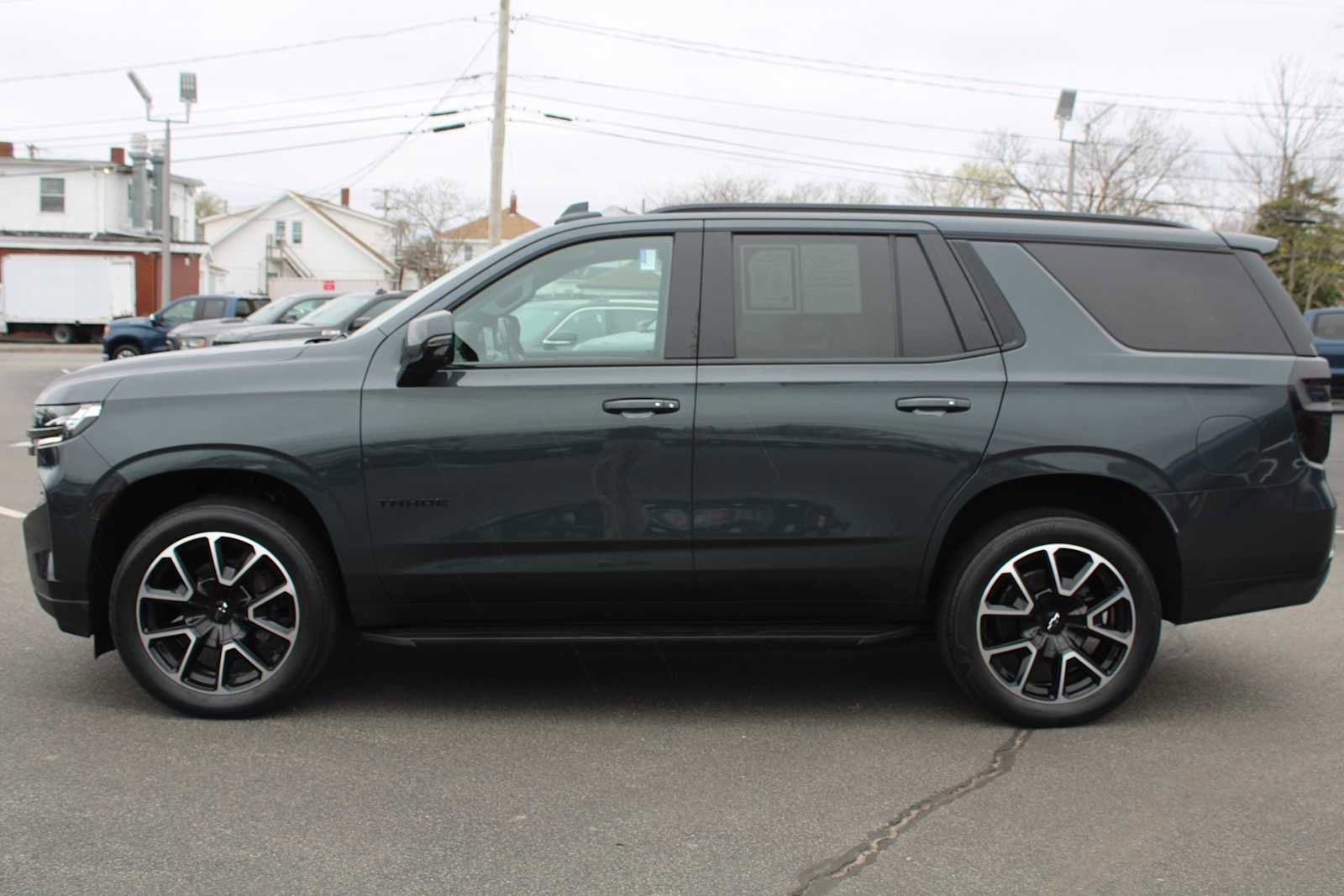 Certified 2022 Chevrolet Tahoe RST w/ Luxury Package AWD/4WD image 4