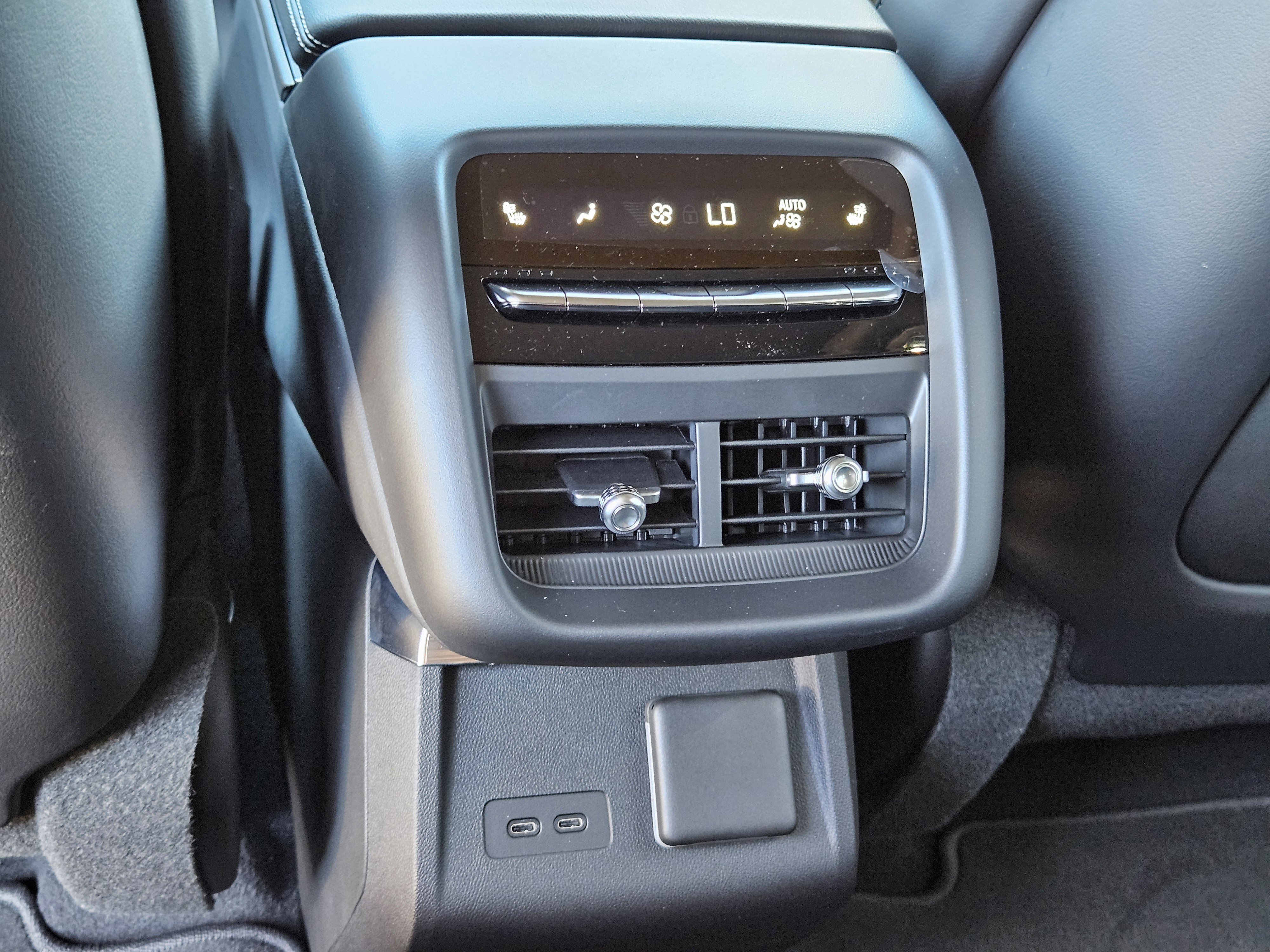 New 2026 Cadillac Lyriq V image 19