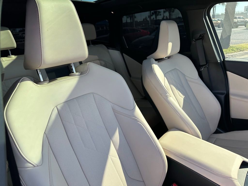 Used 2026 BMW X3 xDrive30 w/ M Sport Package image 25