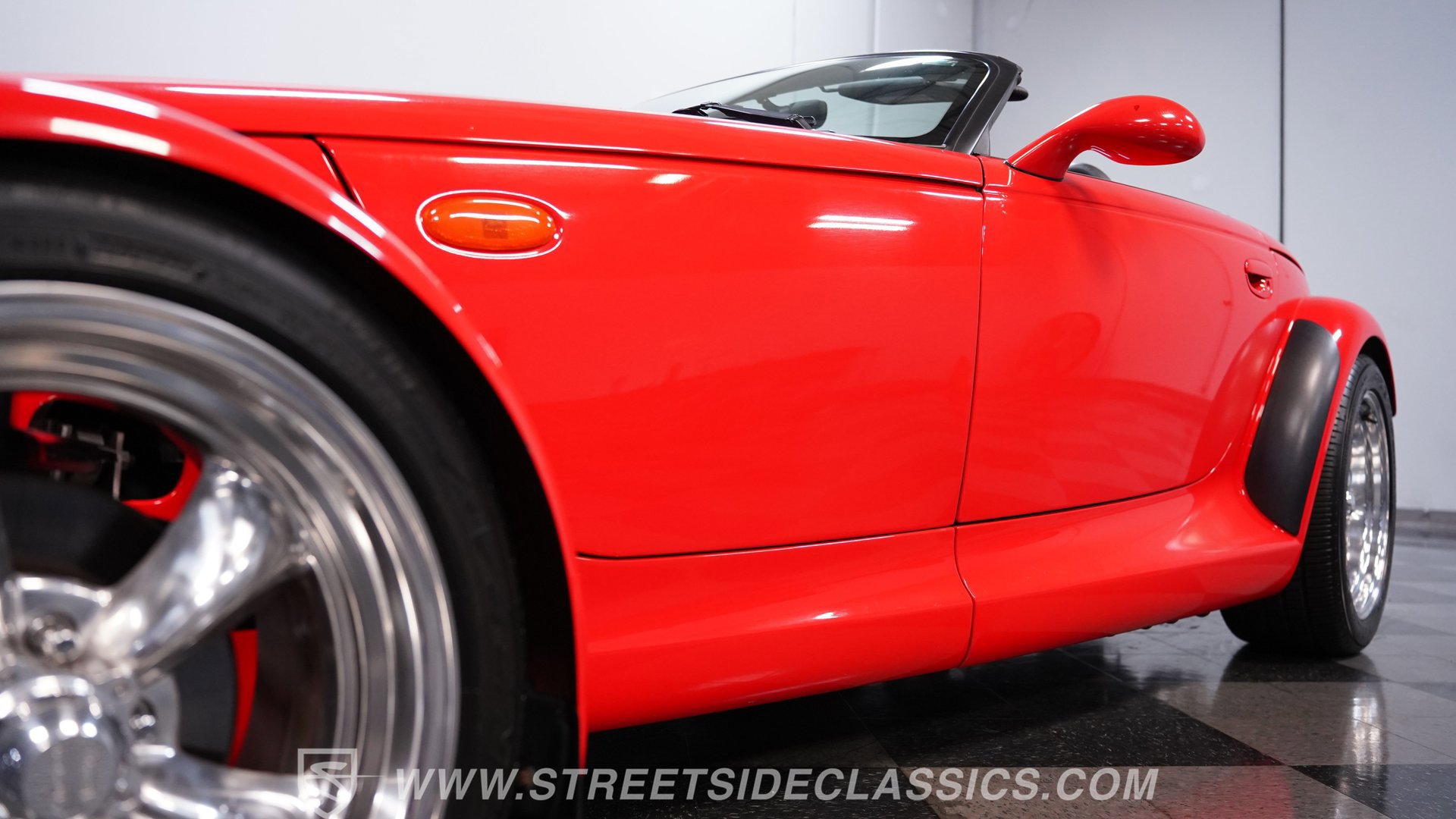 Used 1999 Plymouth Prowler RWD image 17