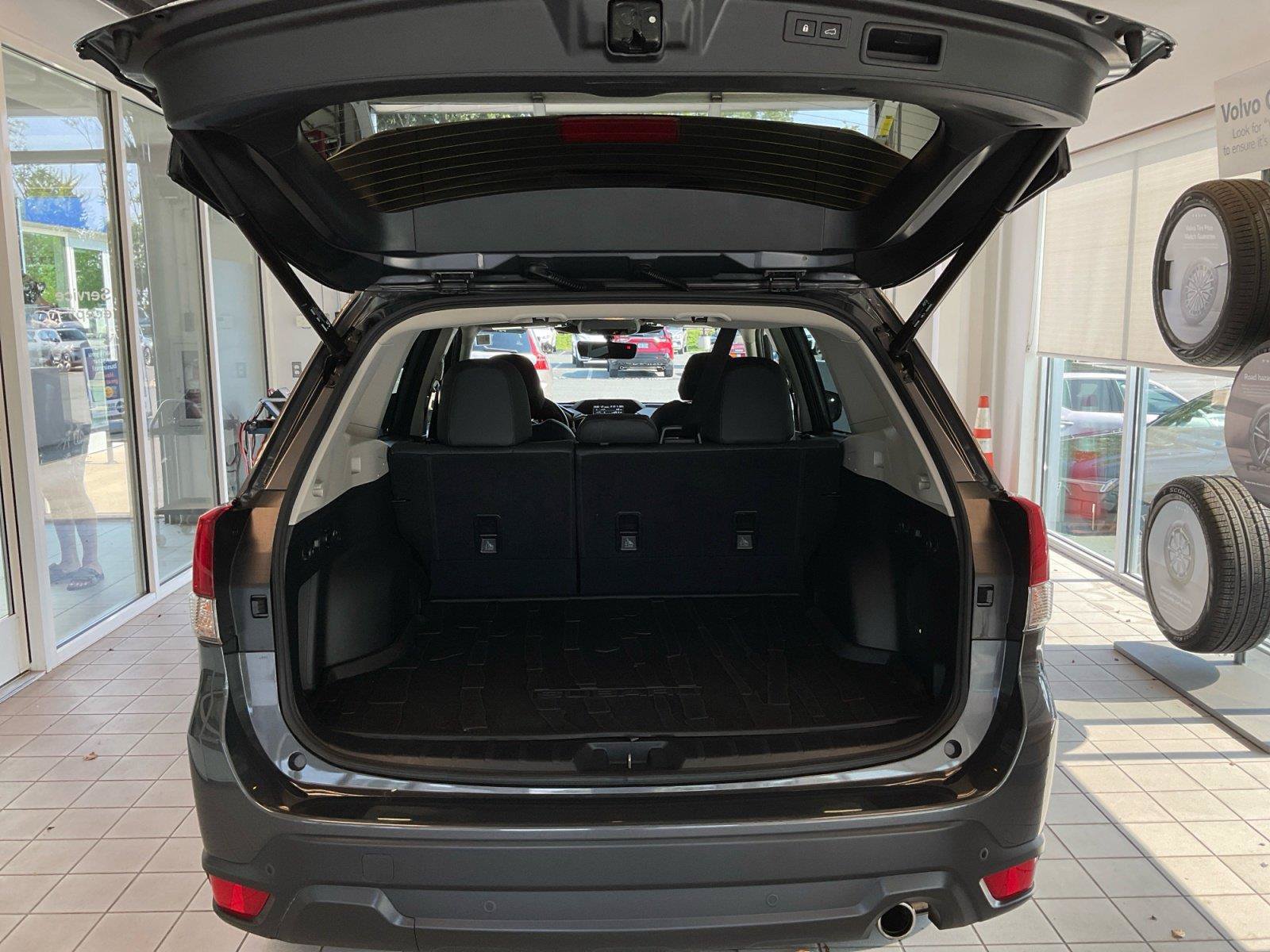 Used 2024 Subaru Forester Limited AWD/4WD image 16