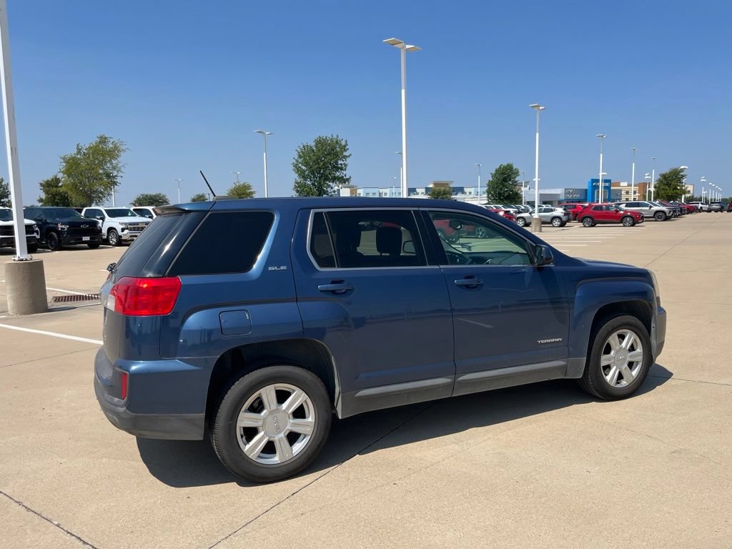 Used 2016 GMC Terrain SLE FWD image 5