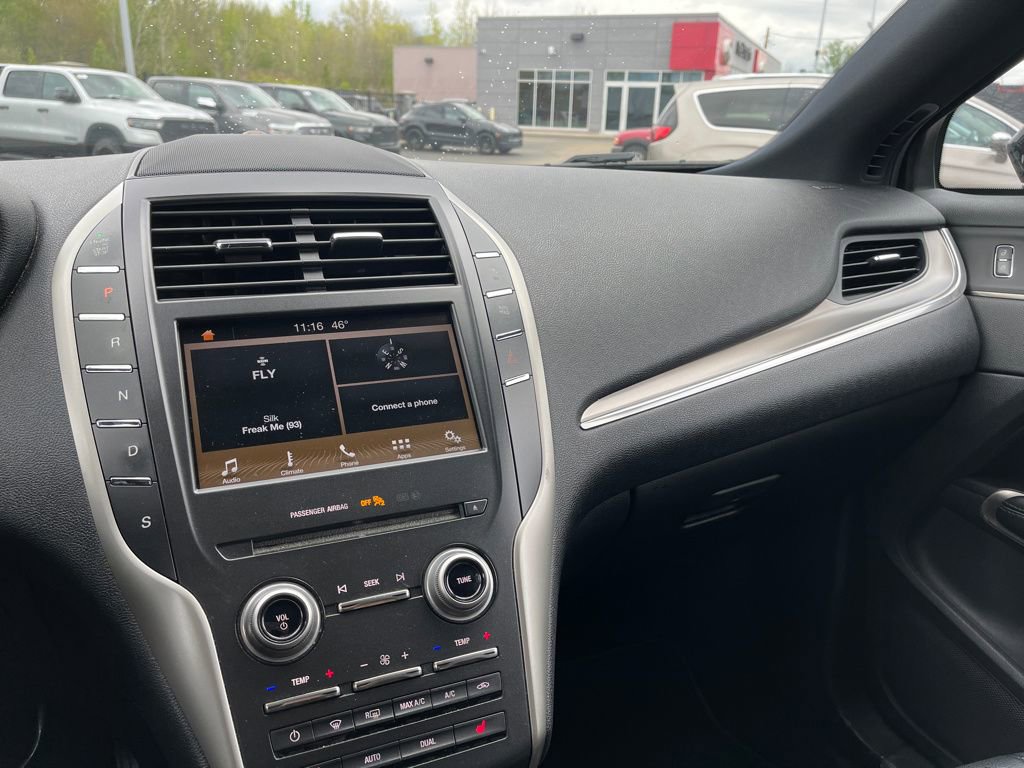 Used 2017 Lincoln MKC Premiere FWD image 16