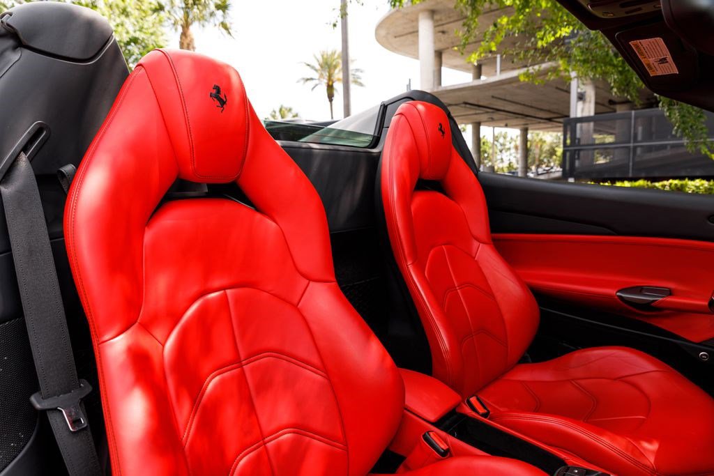 Used 2018 Ferrari 488 Spider image 12