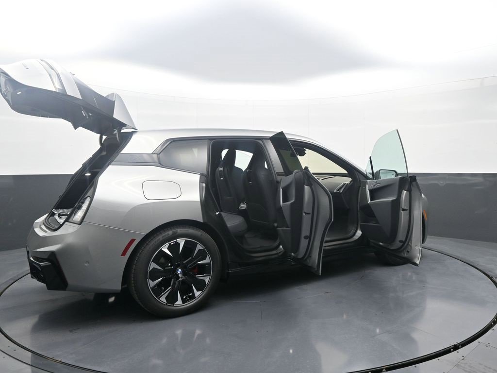 New 2026 BMW iX xDrive60 w/ M Sport Package image 47
