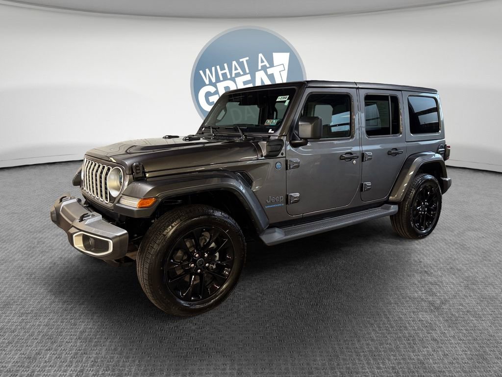 Used 2025 Jeep Wrangler Unlimited Sahara image 8