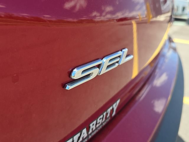 Certified 2024 Ford Edge SEL w/ Convenience Package AWD/4WD image 7