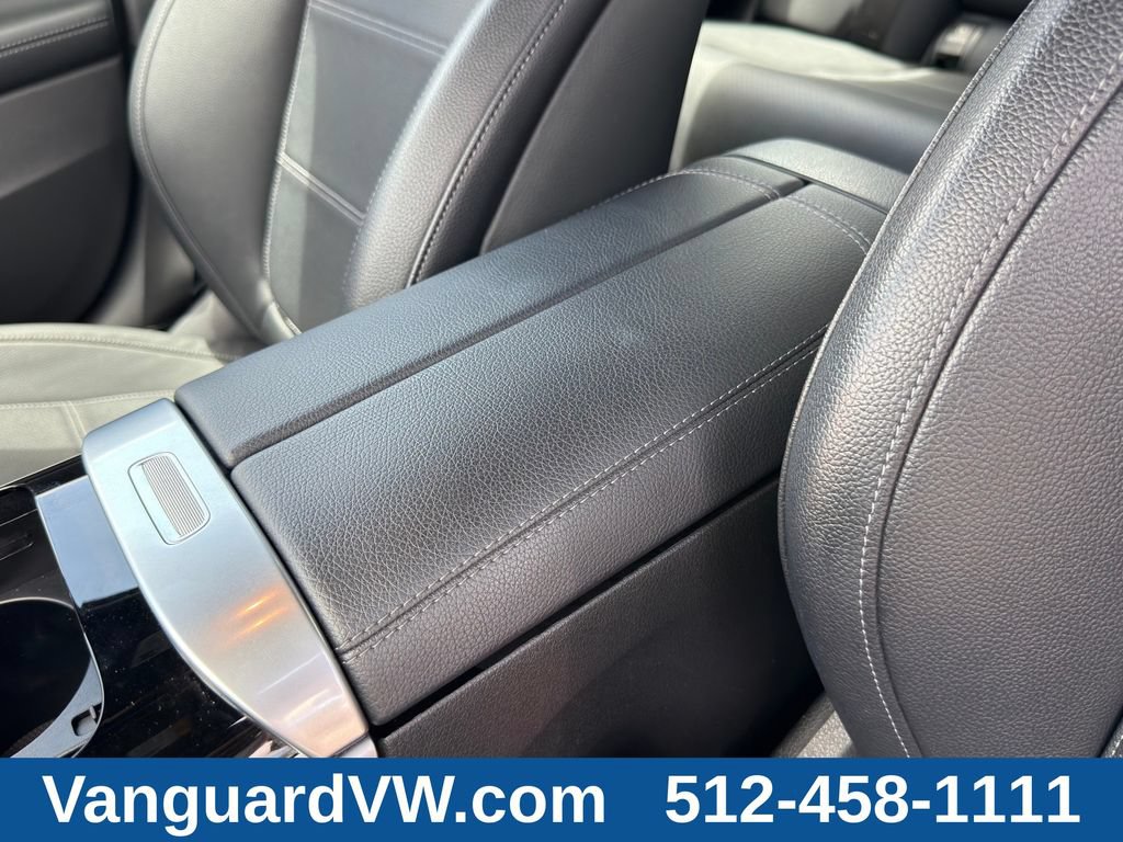 Used 2022 Mercedes-Benz C 300 4MATIC Sedan w/ Digital Light Package image 13