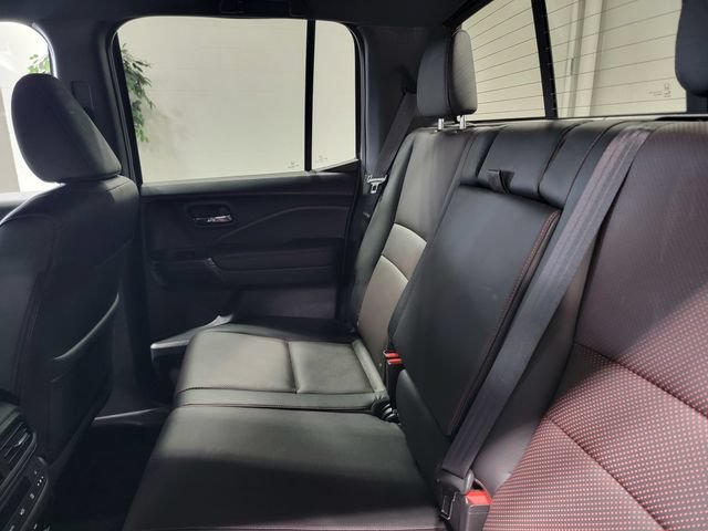 Certified 2024 Honda Ridgeline Black Edition image 14