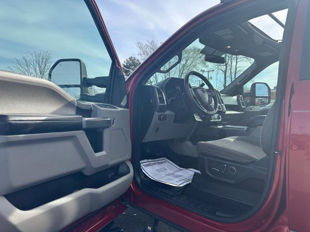 Used 2016 Ford F150 XLT w/ Equipment Group 302A Luxury AWD/4WD image 11