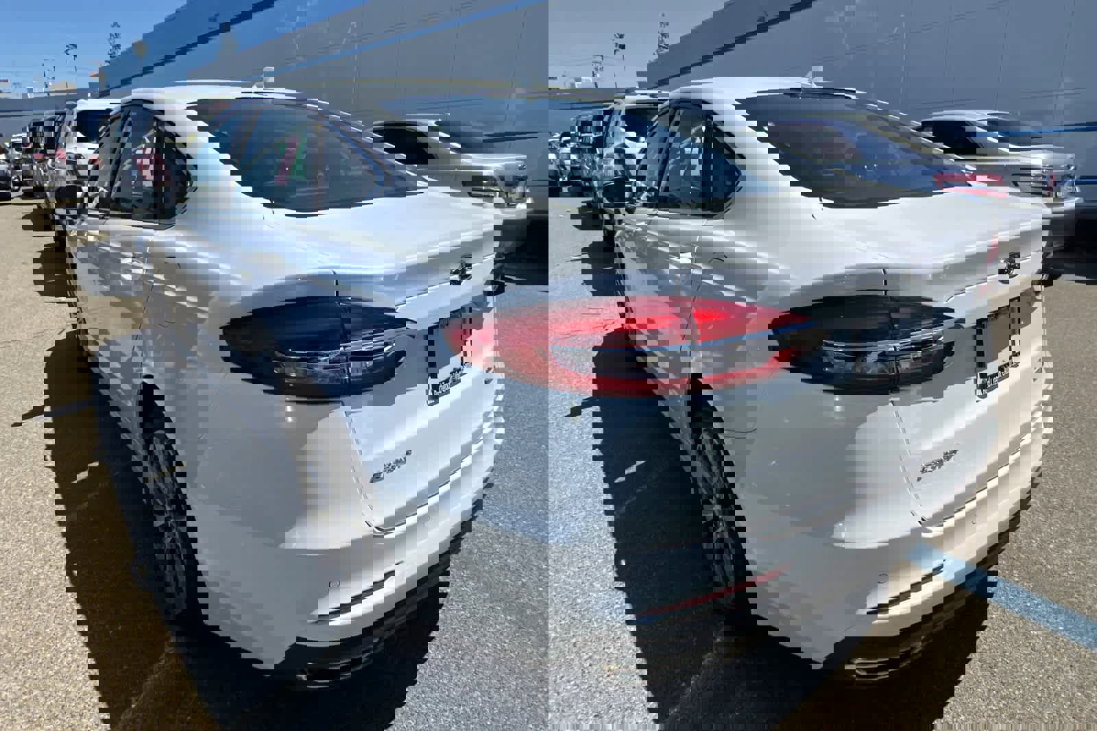 Used 2020 Ford Fusion SE image 6