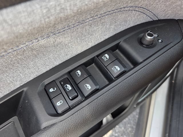 Used 2024 Jeep Compass Sport AWD/4WD image 28