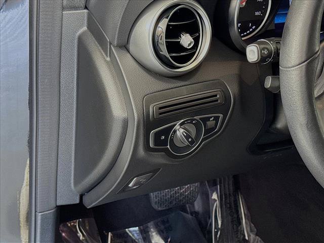 Used 2022 Mercedes-Benz GLC 300 4MATIC image 10