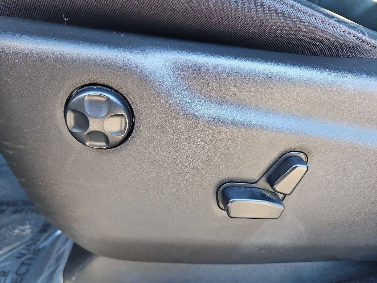 Used 2024 Dodge Durango GT image 17